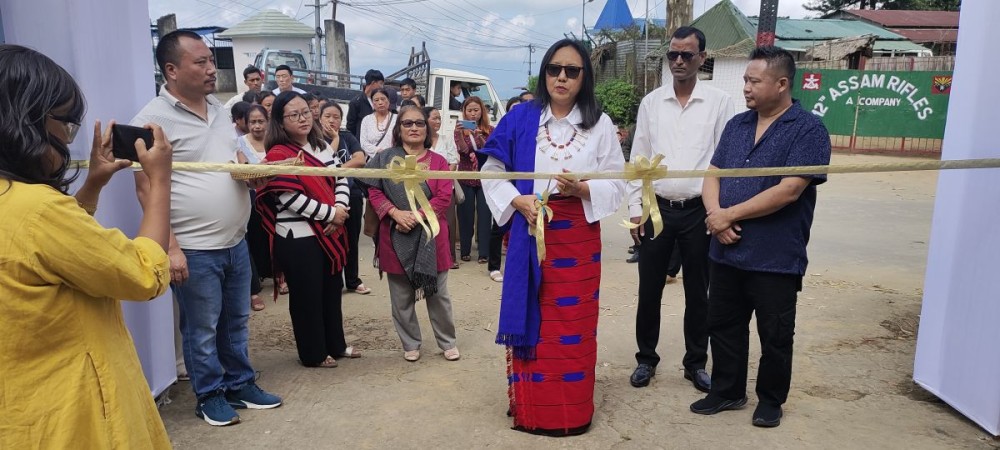 Narola Alemba Jamir, General Manager (Admin) NHHDC Ltd inaugurates four-day handloom exhibition in Mokokchung on October 16.